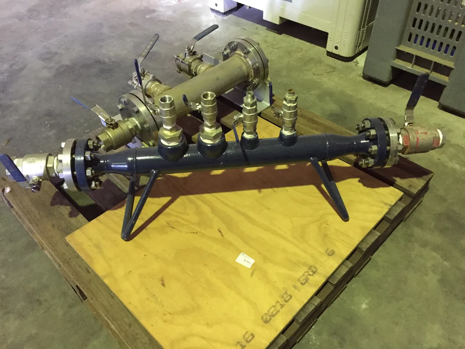 Air manifold connections